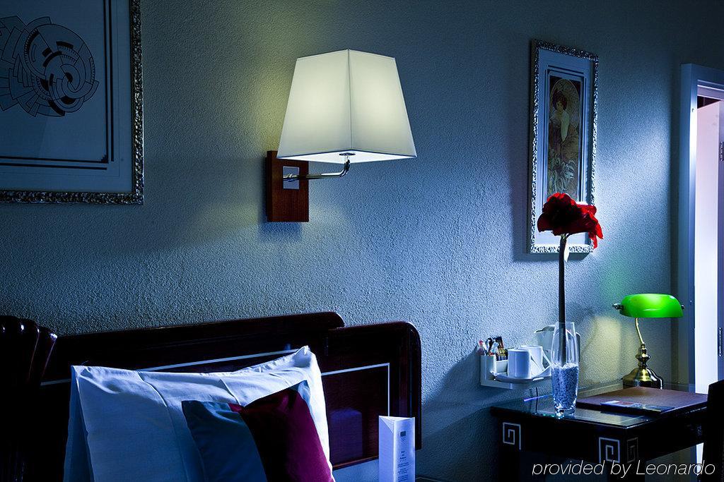 Hotel Des Inventions Ecublens  Ngoại thất bức ảnh