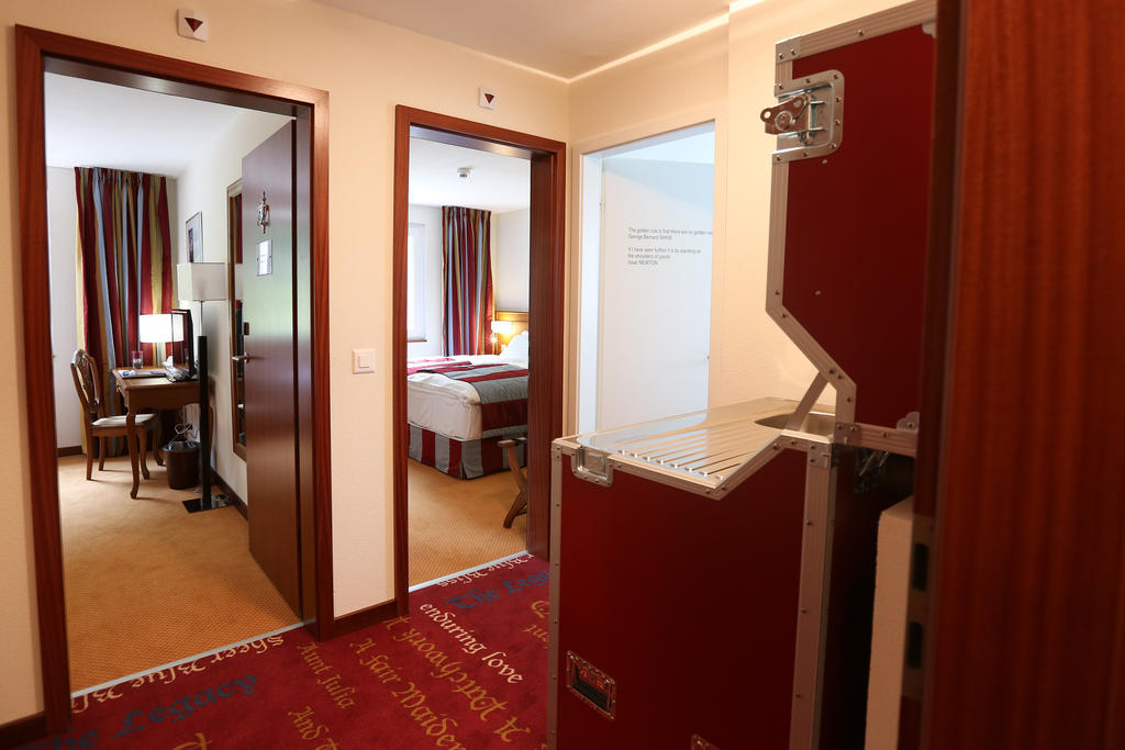 Hotel Des Inventions Ecublens  Phòng bức ảnh
