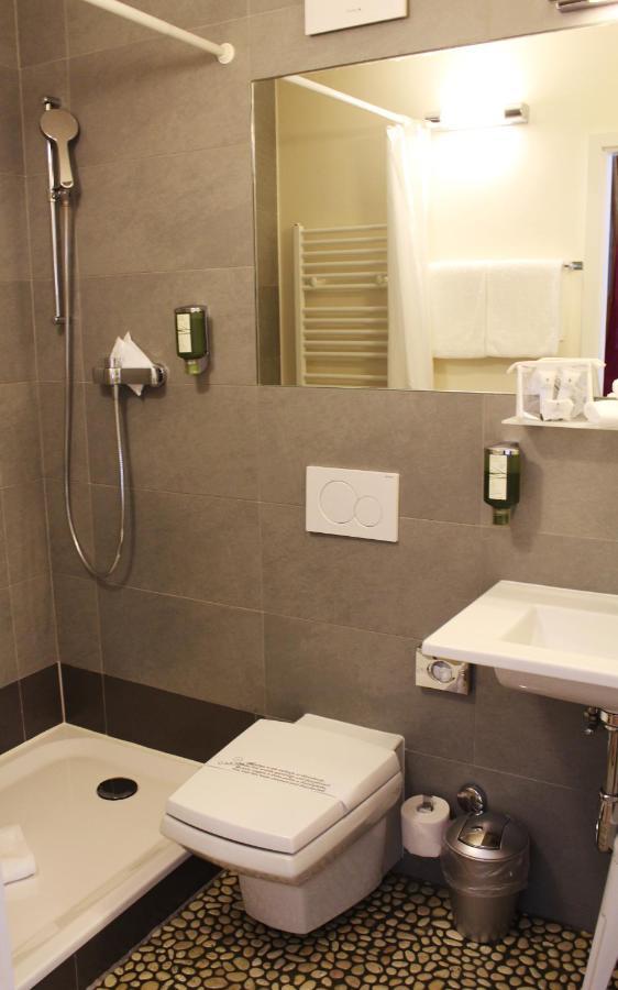 Hotel Des Inventions Ecublens  Ngoại thất bức ảnh